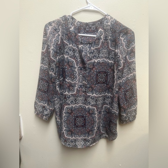 NYDJ Three Quarter Sleeve Printed Pintucked Back Blouse Kingsbury Paisley Xs - Picture 2 of 7